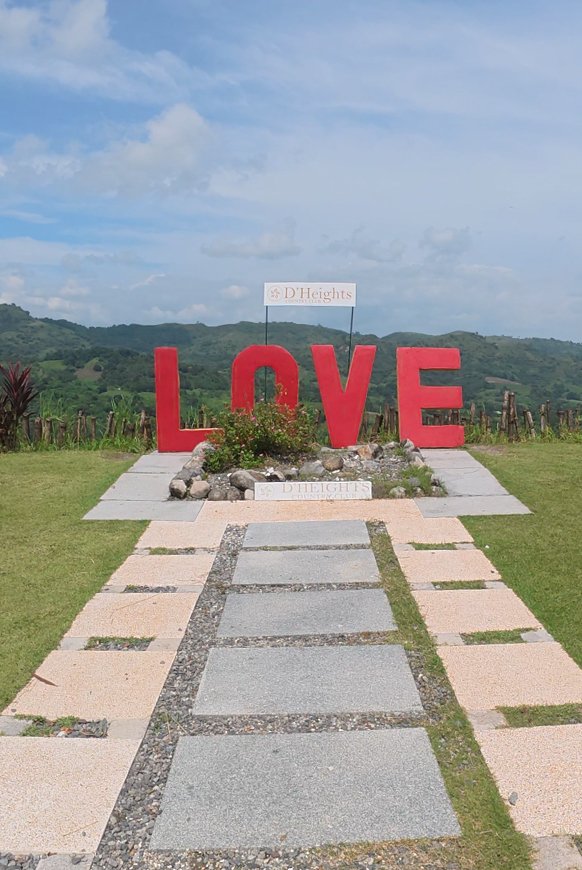 디 하이츠 컨트리 클럽